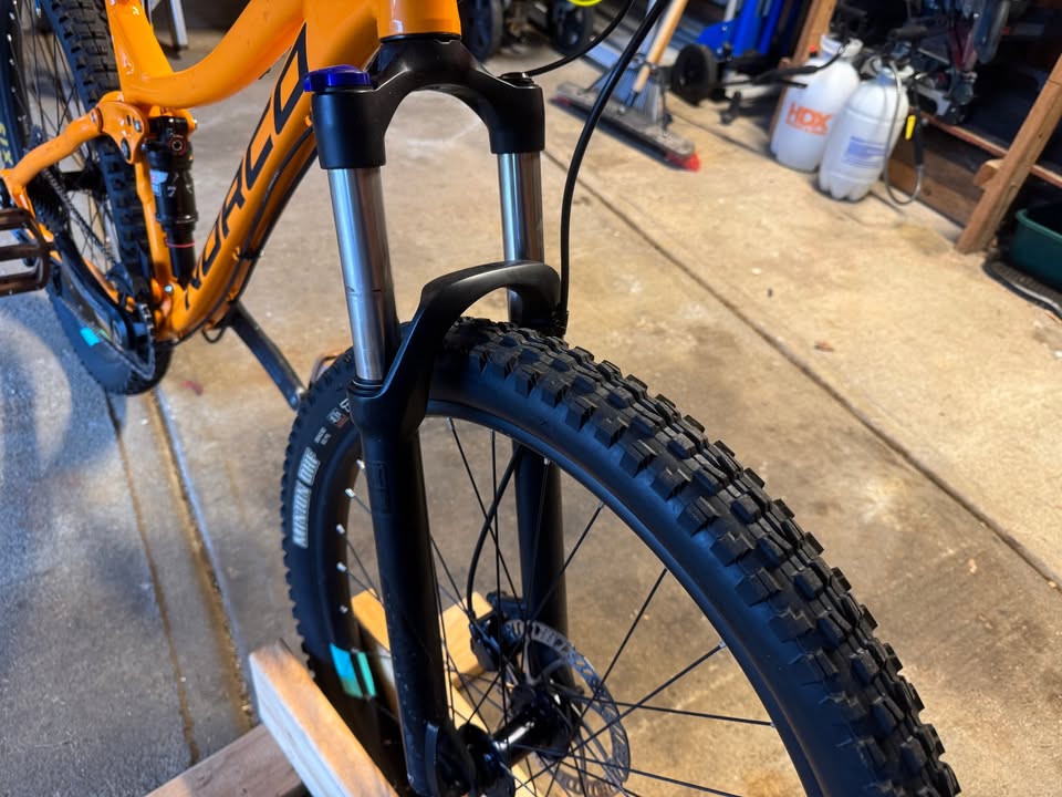 Norco Fluid FS 6.2 (youth full suspension 26" bike)