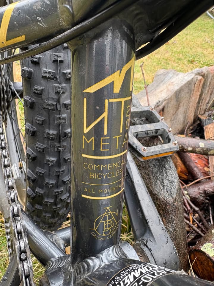 Commencal Meta HT 20” kids mountain bike
