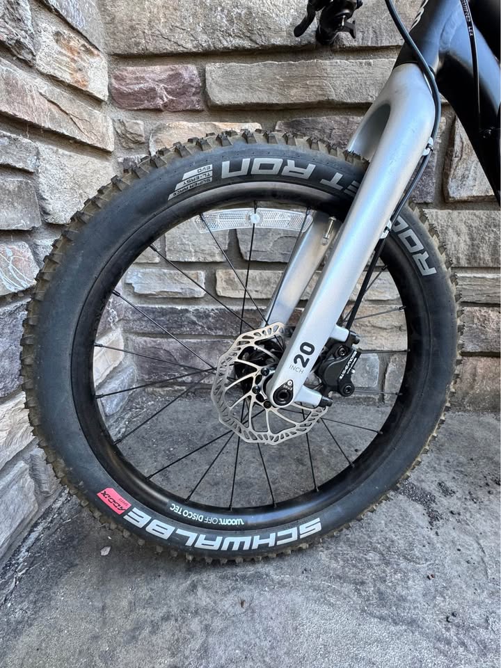 20” Woom OFF 4 Kids’ Mountain Bike
